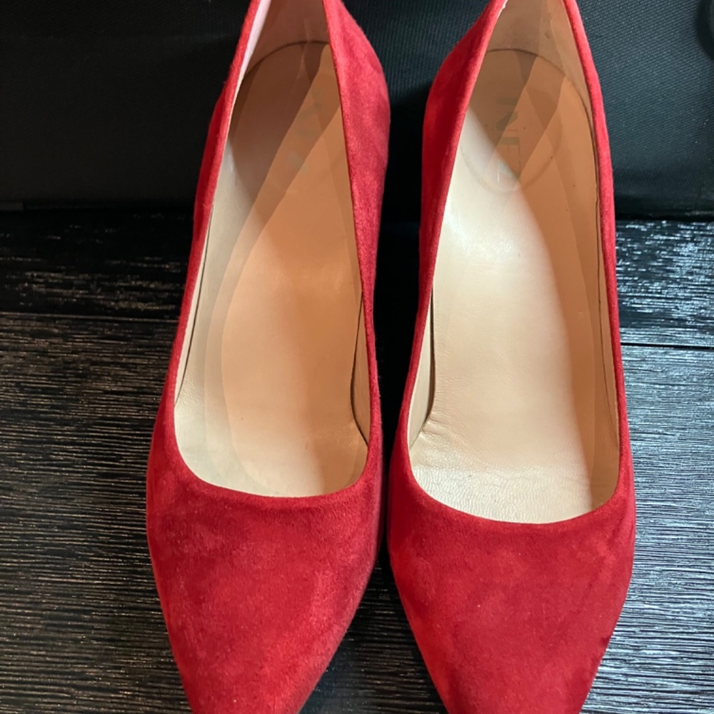 Inez Lola Pumps, Red Suede, Size 8 Roomy - Picture 7 of 9